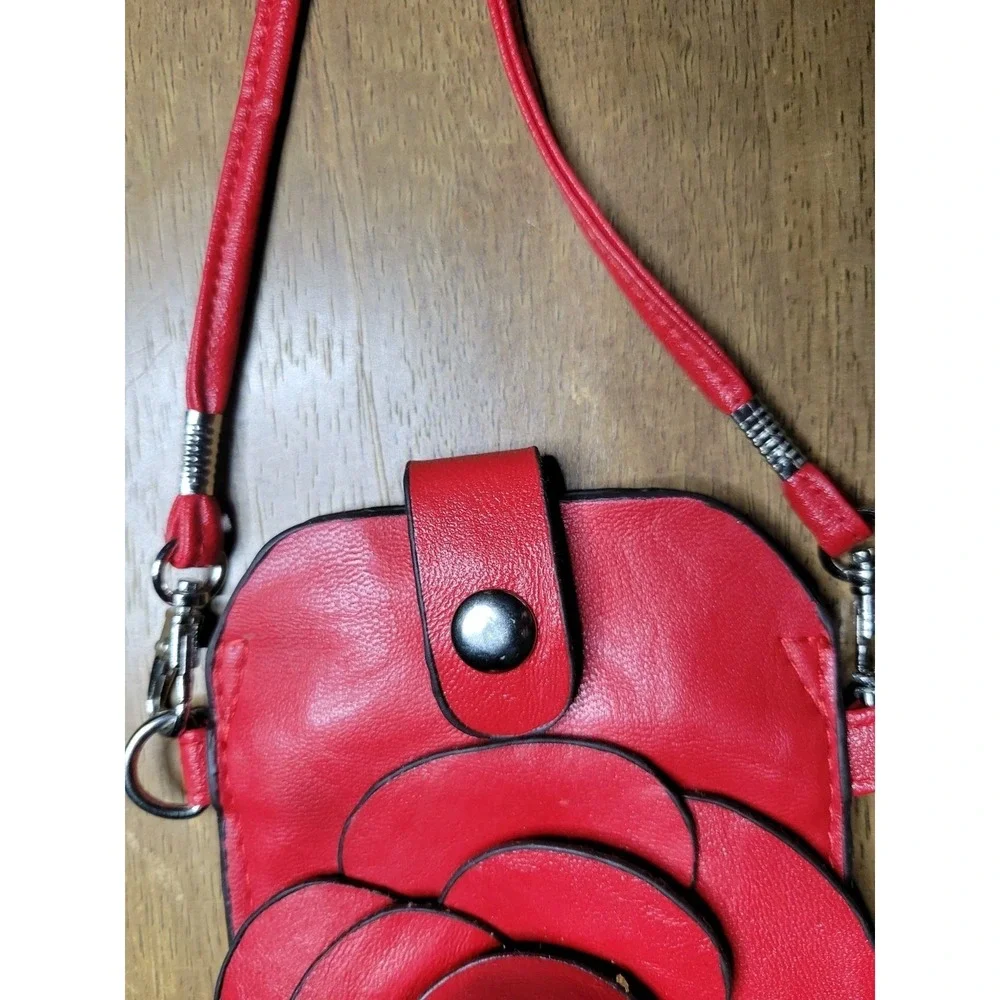 Red 3D Rose Floral Phone Crossbody Bag‎ Tech Pouch with Card Slot
